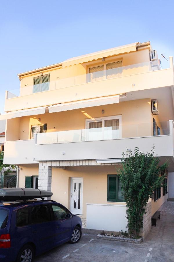 Apartments Keko Primosten Exterior photo