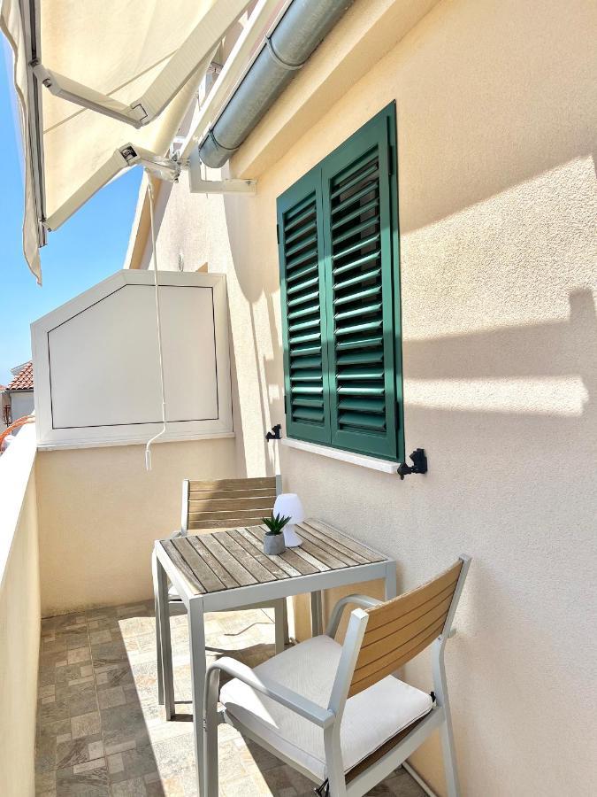 Apartments Keko Primosten Exterior photo