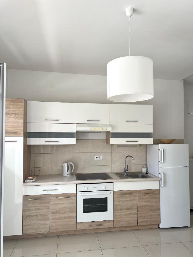 Apartments Keko Primosten Exterior photo