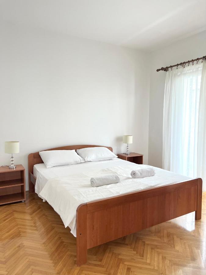 Apartments Keko Primosten Exterior photo
