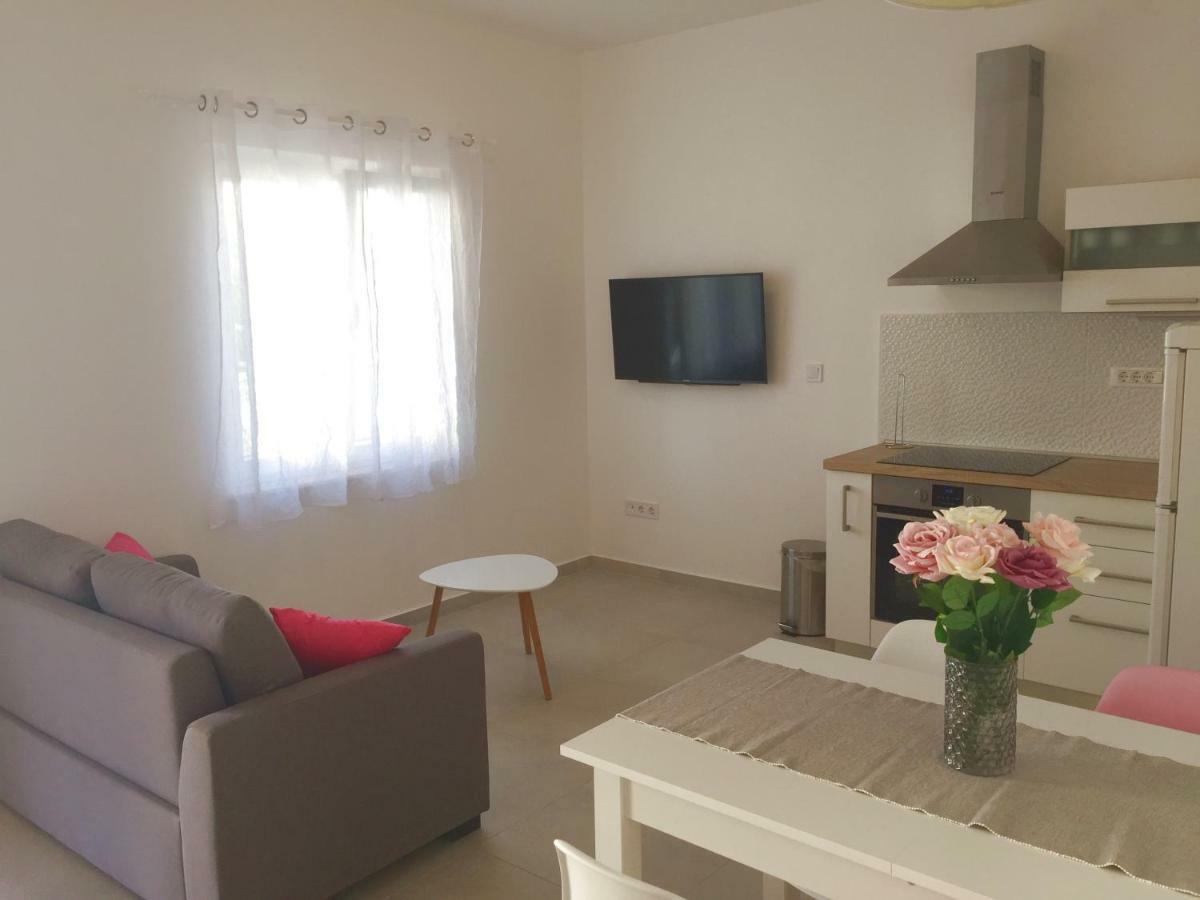Apartments Keko Primosten Exterior photo