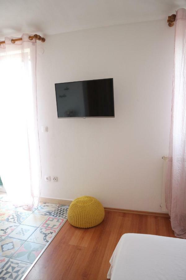 Apartments Keko Primosten Exterior photo