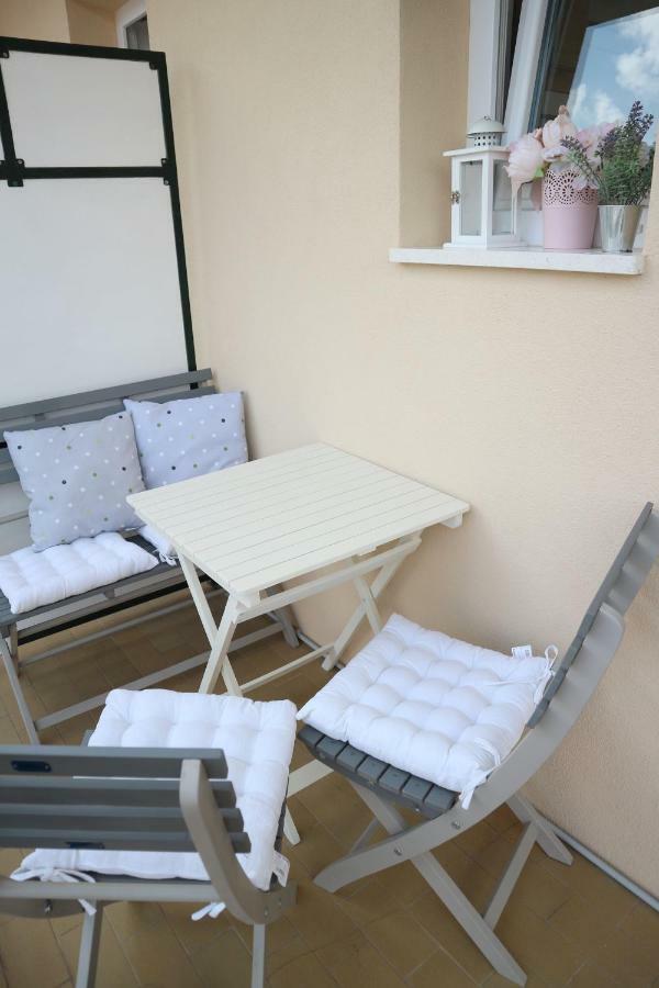 Apartments Keko Primosten Exterior photo